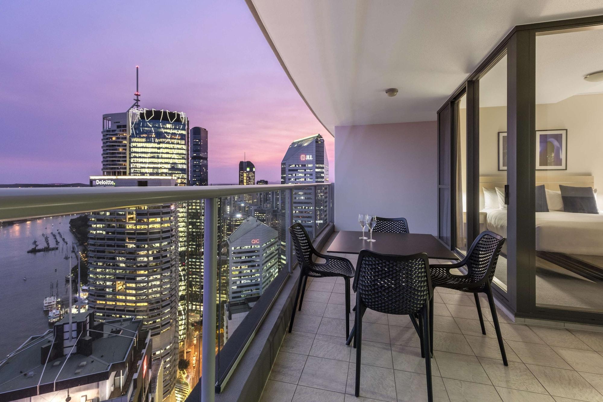 Oaks Brisbane Aurora Suites Exterior foto