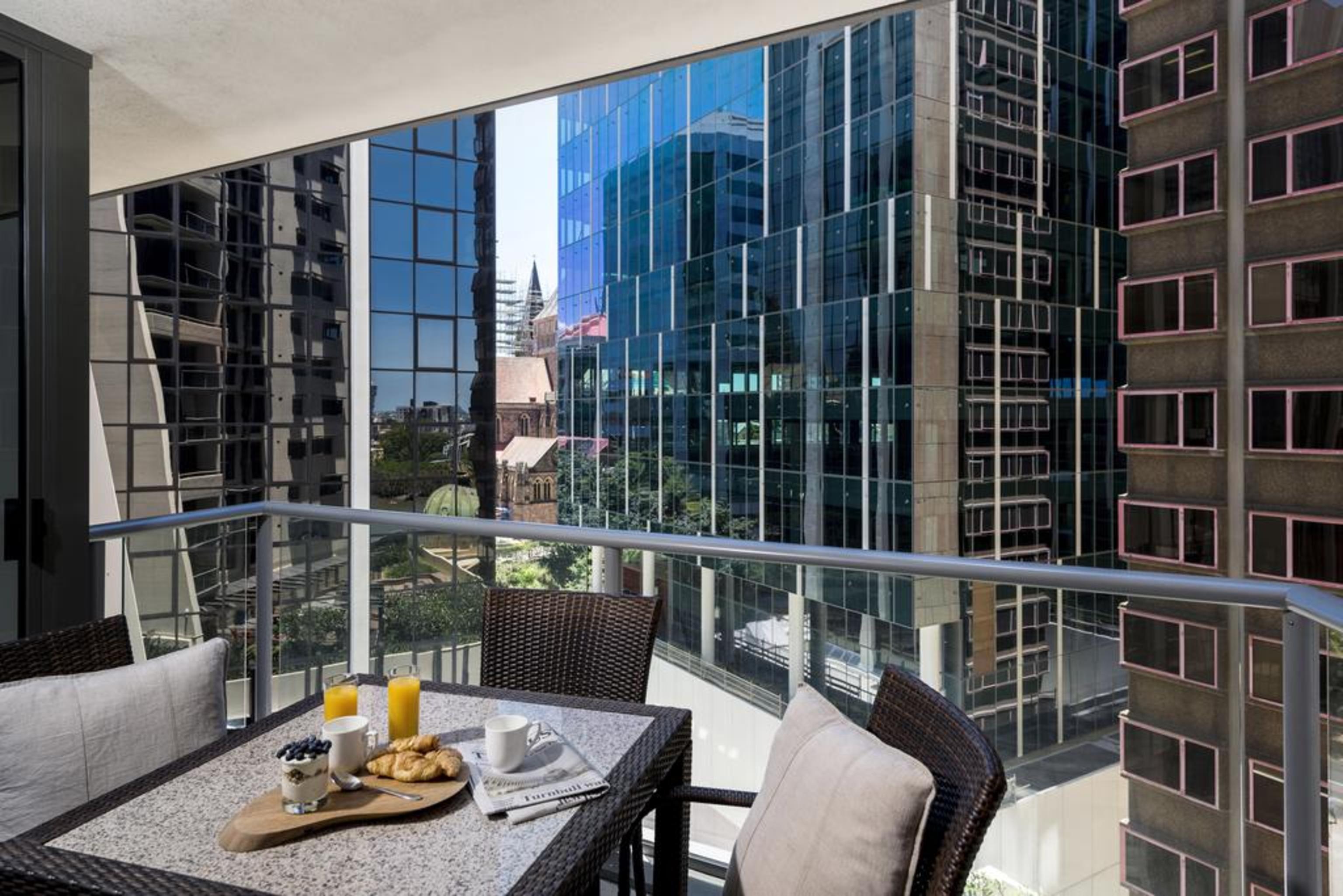 Oaks Brisbane Aurora Suites Exterior foto